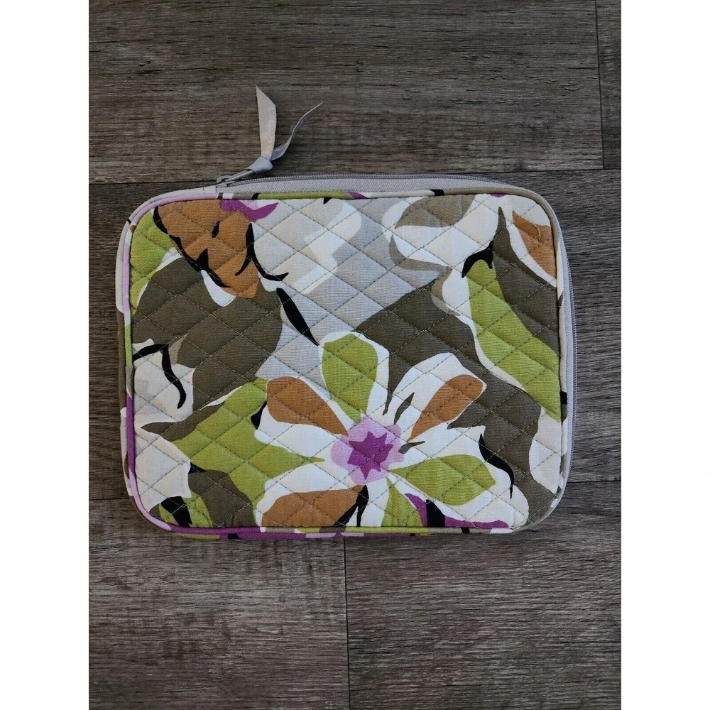 VERA BRADLEY Portobello Road Print Quilted Cotton Tablet Zip Case *EUC*